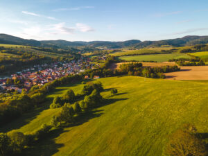paisaje rural grabado con un dron